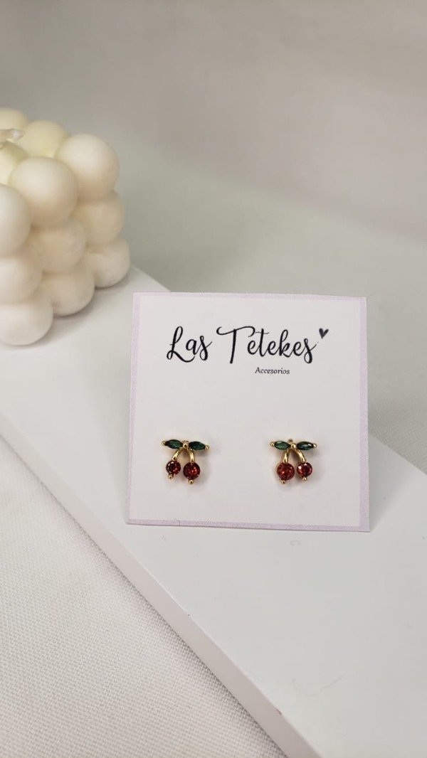 Producto - Pasantes cherry dorados