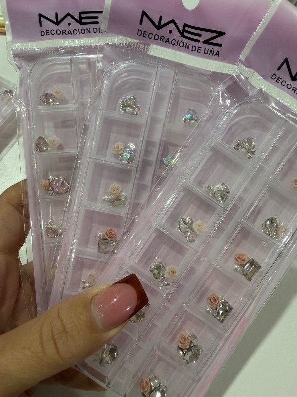 Producto - Dijes piedra con rosa varios colores disponibles