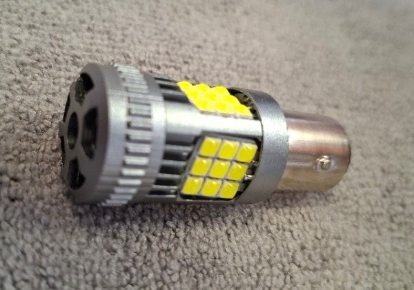Producto - LED 2 POLOS 1157 BLANCO 36 LEDS CREE CANBUS CON VENTILADOR SIMIL IR100