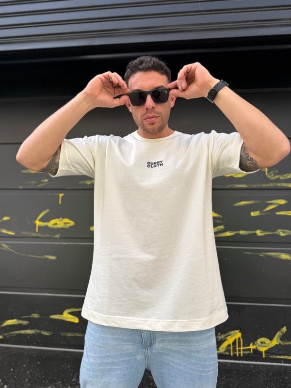 Producto - Remera Essential Oversize Crudo