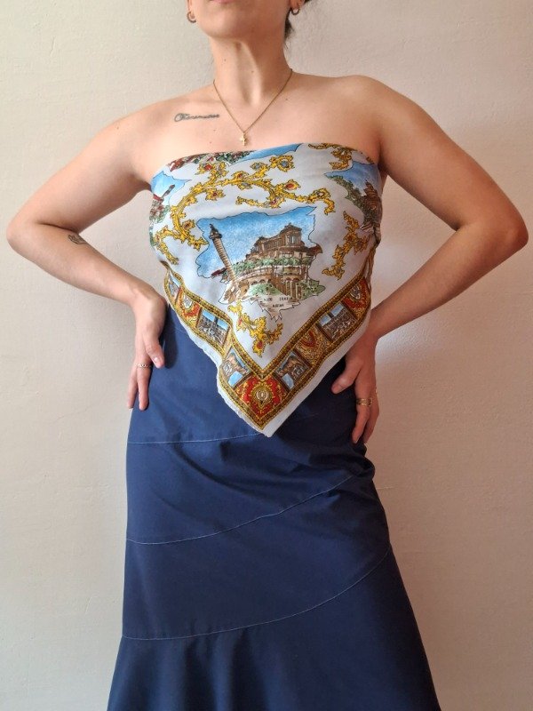 Producto - Pollera regina