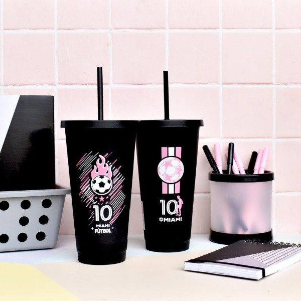 Producto - Vaso negro con sorbete