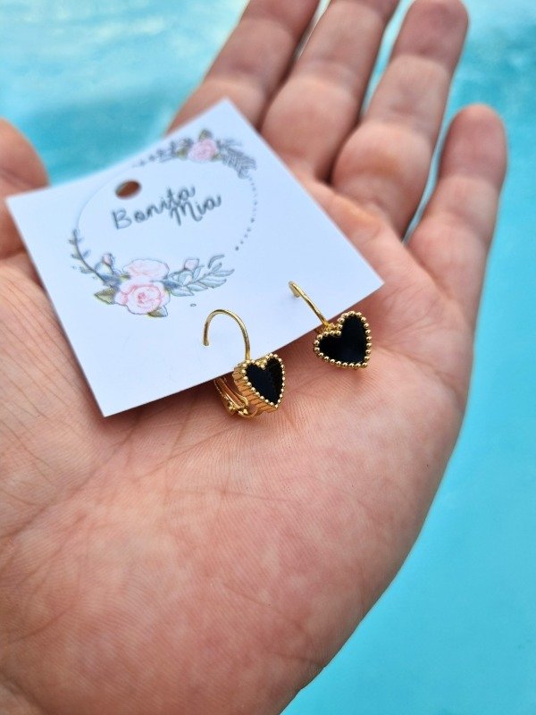 Producto - AROS AD CORAZON ESMALTADO NEGRO