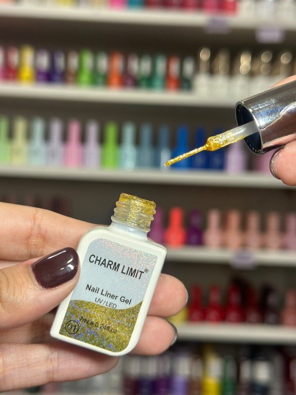 Producto - ESMALTE LINER DORADO (Charm Limit)