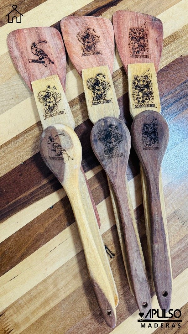 Producto - PALOS DE MADERA PERSONALIZADO