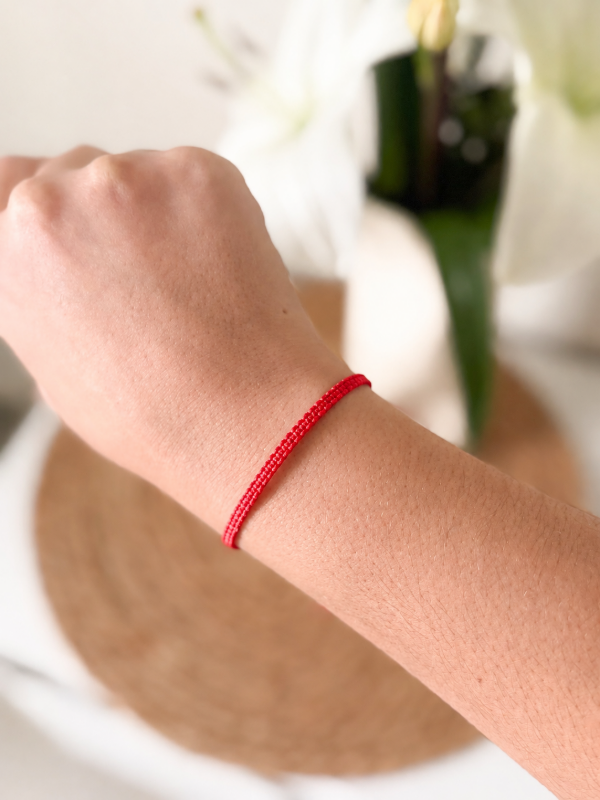 Producto - Pulsera Tejida Simple Roja