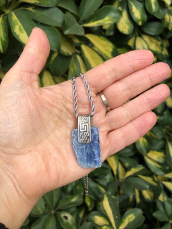 Producto - Collar cianita azul