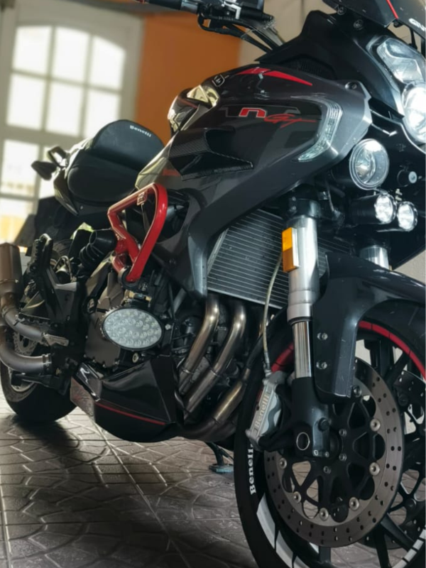 Producto - Benelli GT 600 2021