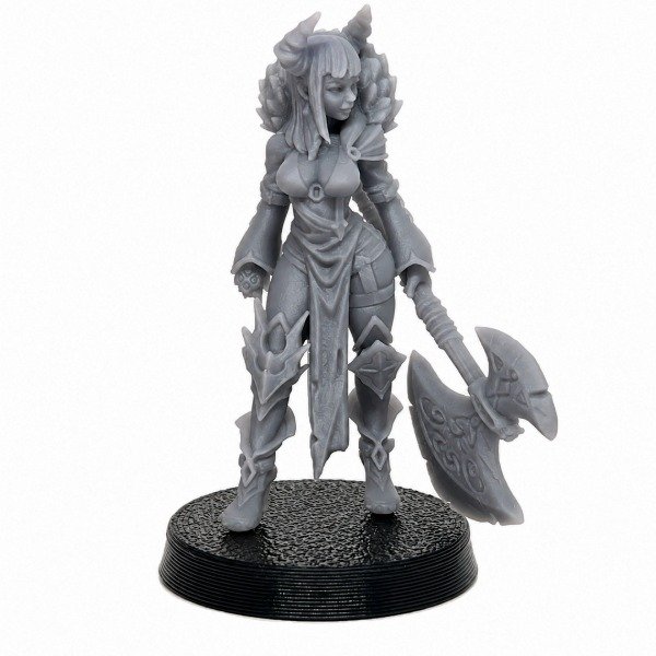 Producto - #118 D - Soraya, Tiefling Bárbaro