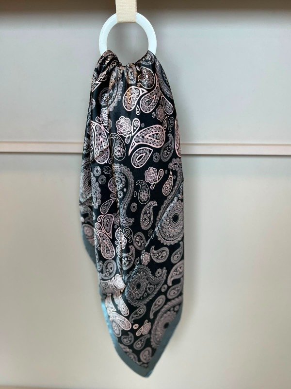 Producto - Maxi Pañuelo  Bulgaria negro -XL