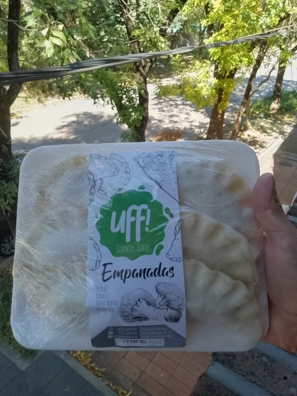Producto - EMPANADAS DE BROCOLI Y MUZZARELLA x 6 unidades