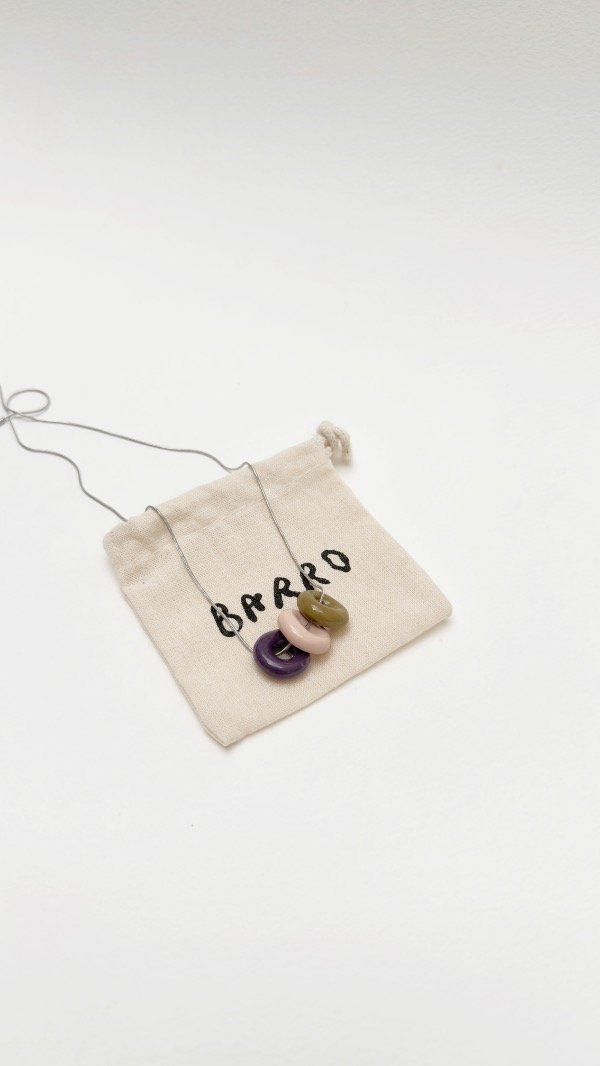 Producto - Collar violeta, nude y oliva
