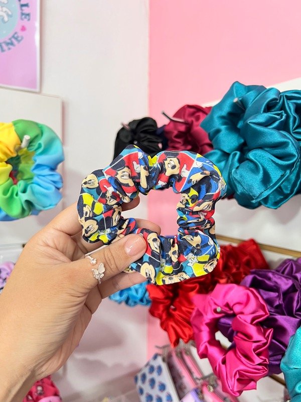 Producto - SCRUNCHIE MICKEY COLORES