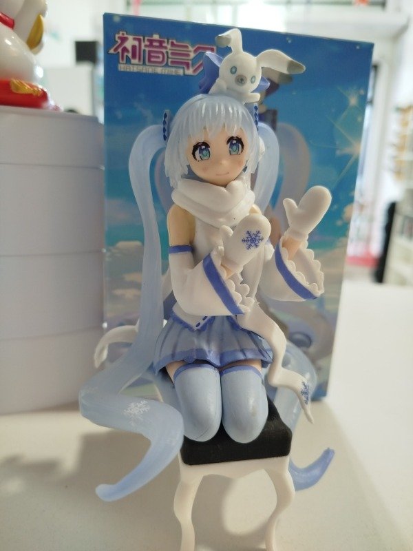 Producto - FIGURA MIKU SNOW 12CM CON CAJA