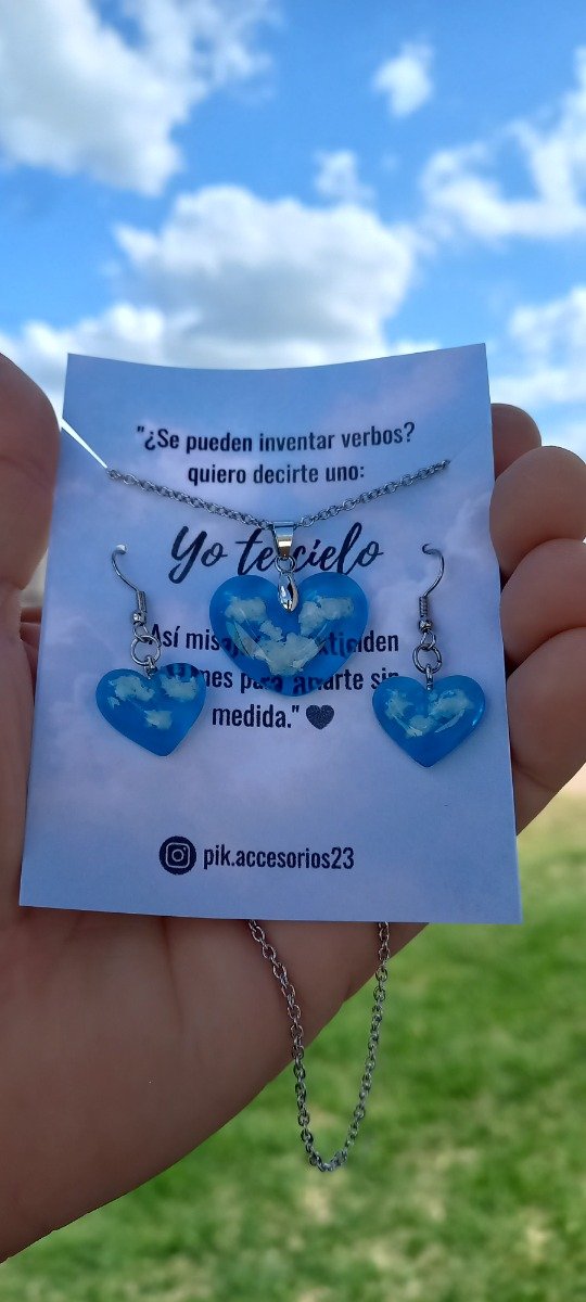 Producto - Dije corazón + aros cielitos celeste