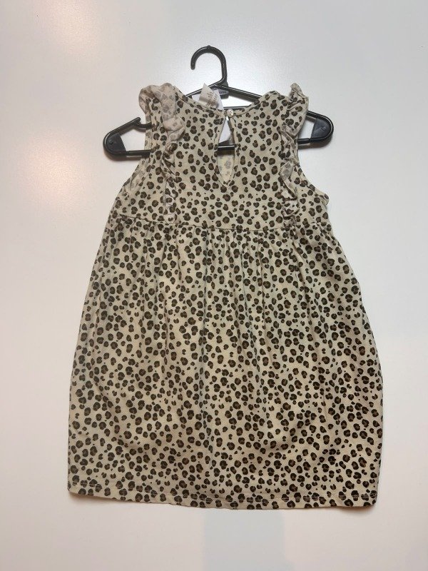 Producto - Vestido animal print con volados H y M - 2