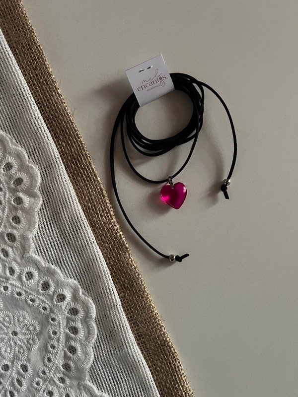 Producto - Collar mil usos corazón fucsia grande
