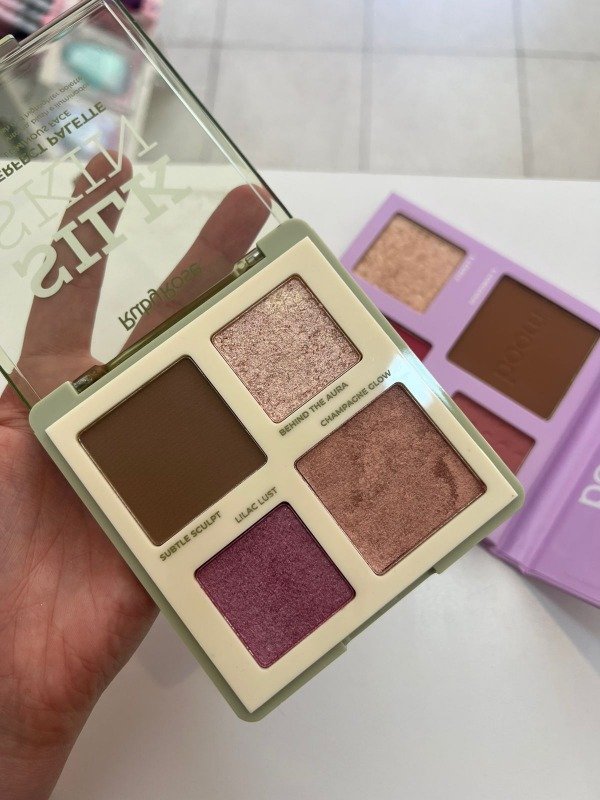 Producto - Paleta de rubor + contorno + iluminador silk - RUBY ROSE