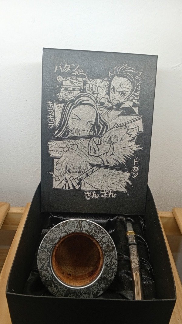 Producto - Mate Alagarrobo Dragon Slayer Personalizado