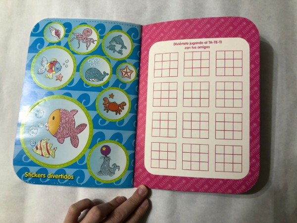 Producto - Libro de stickers y colorear Bilingüe - 2