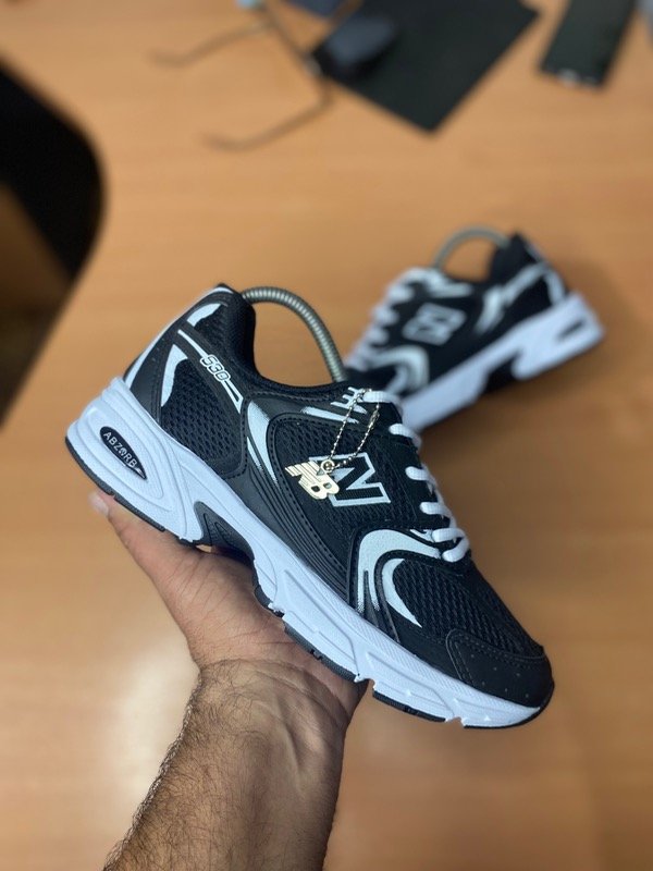 Producto - New Balance 530 black