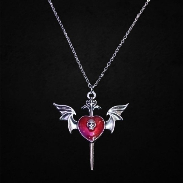 Producto - Collar Corazón con alas murci y calavera