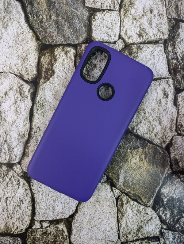 Producto - Funda alto impacto Moto E20/E40 violeta