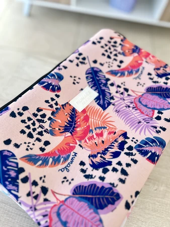 Producto - Funda notebook selva coral