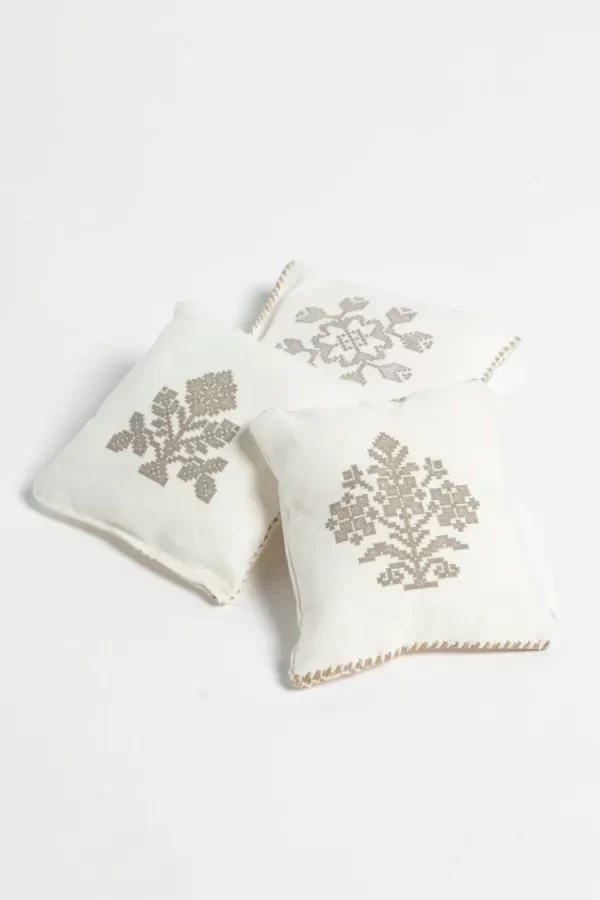Producto - ALMOHADITAS PUNTO CRUZ SET X3