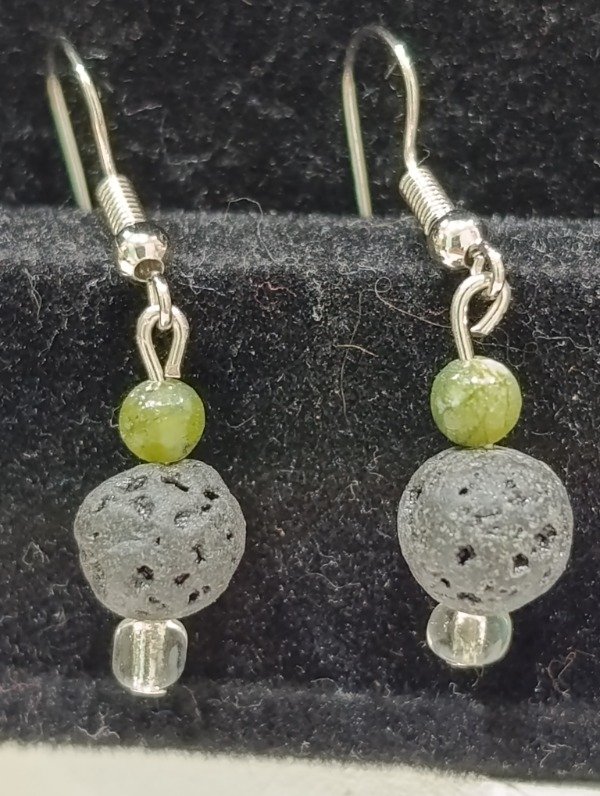 Producto - Aros roca volcánica y serpentina