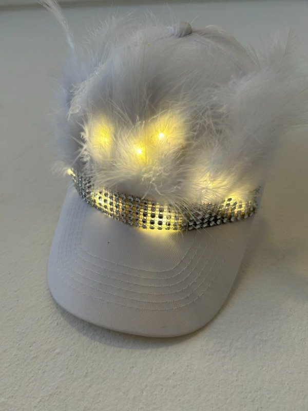 Producto - Gorra Sueño de Plumas Led