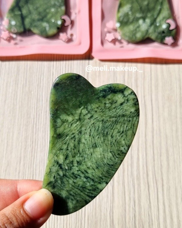 Producto - Piedra de Jade GuaSha - 1
