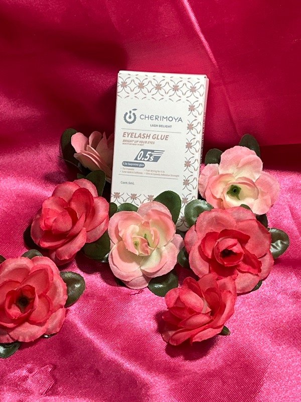 Producto - Pegamento de pestañas 0.5 cherimoya