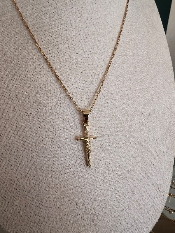 Producto - Cadena Jesús Acero Dorado - 2