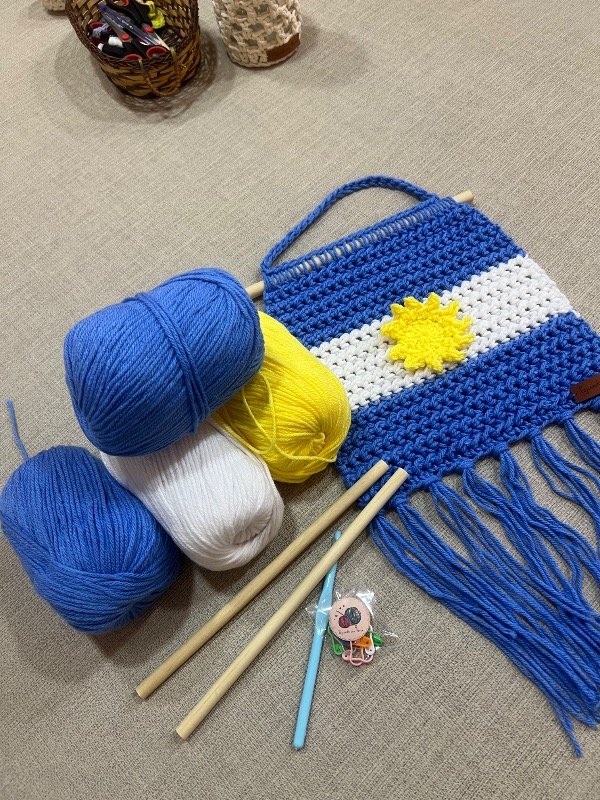 Producto - TAPIZ DE LA BANDERA ARGENTINA (kit de materiales para 2 tapices )