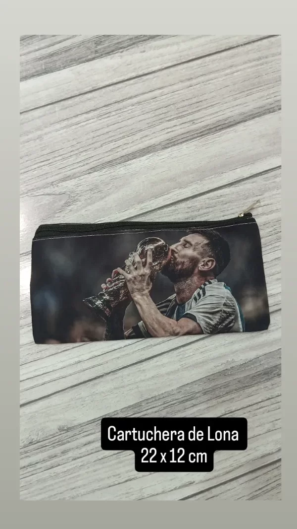 Producto - CARTUCHERA DE LONA MESSI COPA DEL MUNDO