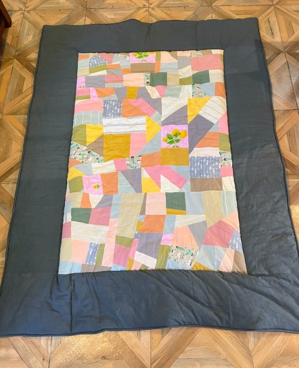 Producto - Acolchado térmico reversible Crazy Patchwork