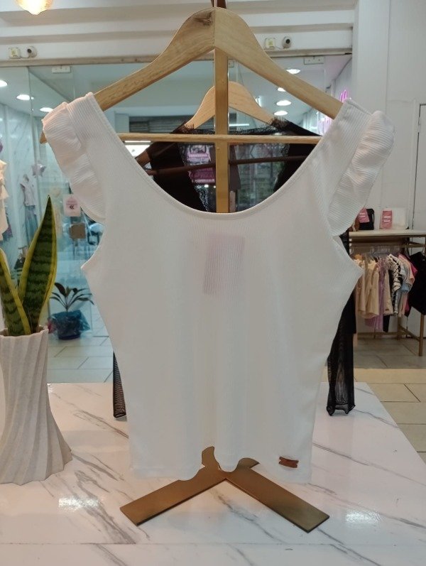 Producto - Musculosa con volados "Tati" 0090