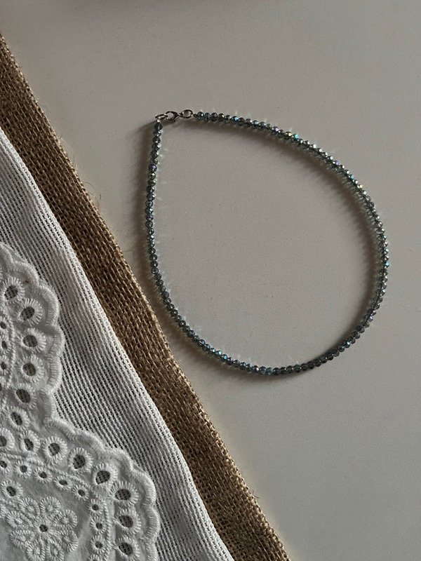 Producto - Collar de cristales tornasolado oscuro