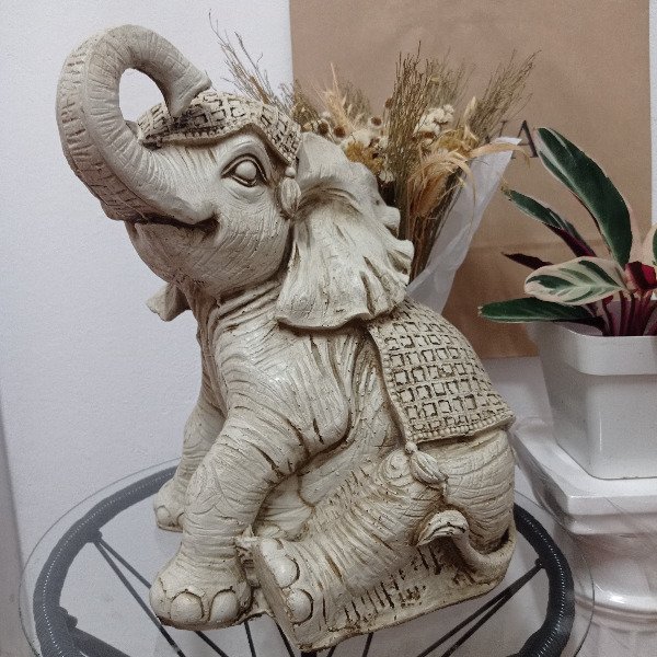 Producto - Elefante sentado