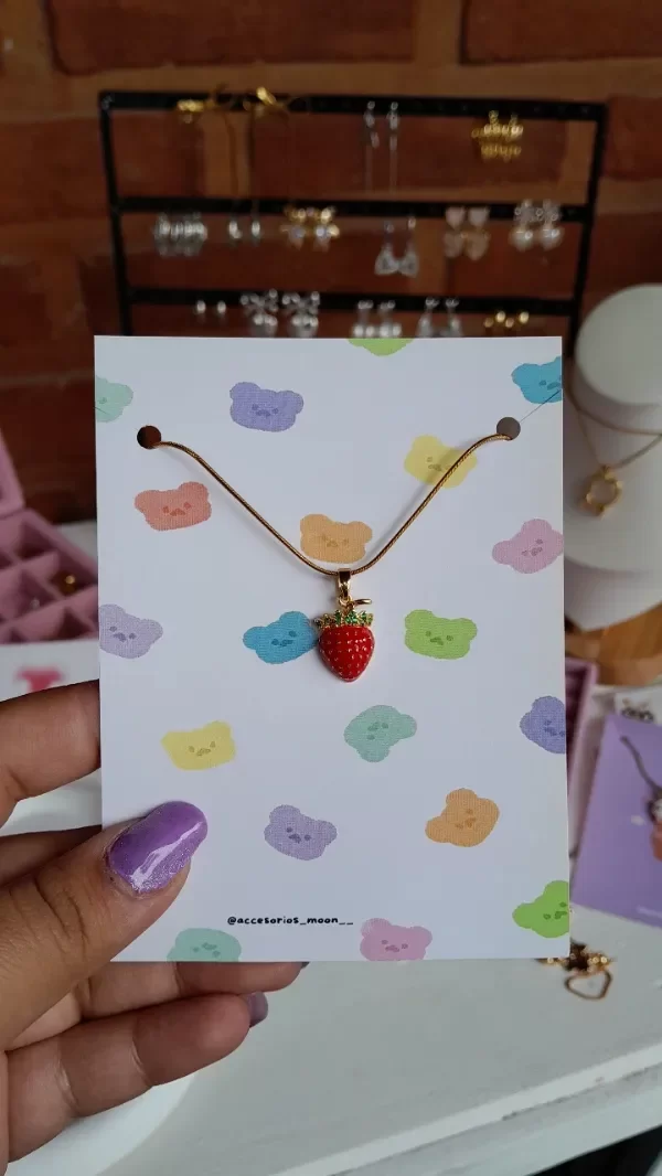 Producto - Collar fresa