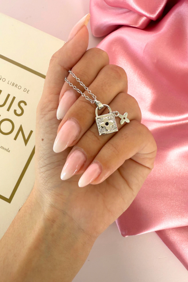 Producto - Collar dije candadito