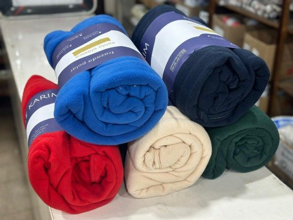 Producto - MANTA POLAR LISA 1 1/2