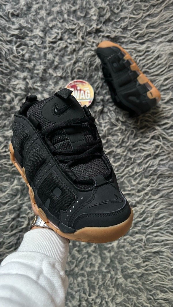 Producto - AIR MORE UPTEMPO LOW BLACK GUM - 1