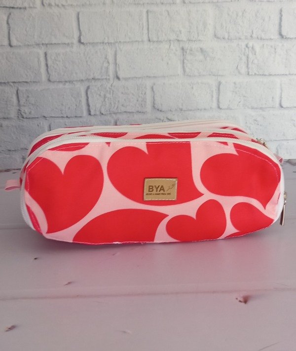 Producto - Cartuchera Triple Corazon