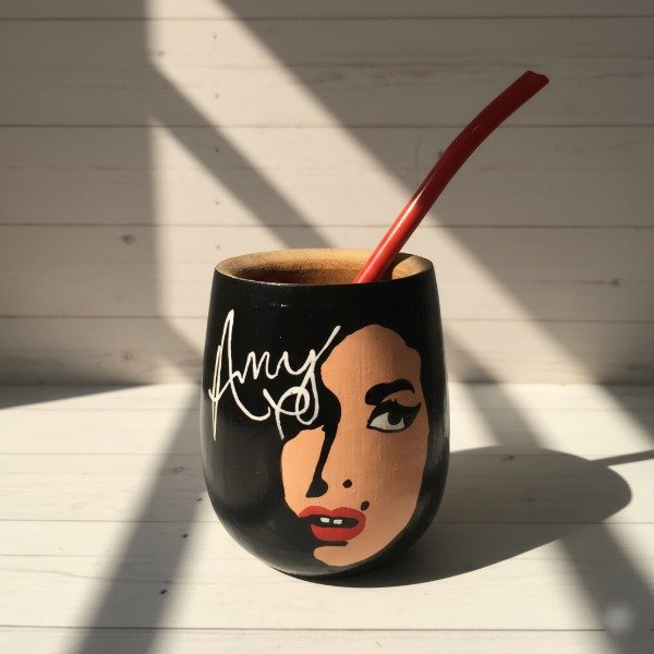 Producto - Mate Amy Winehouse