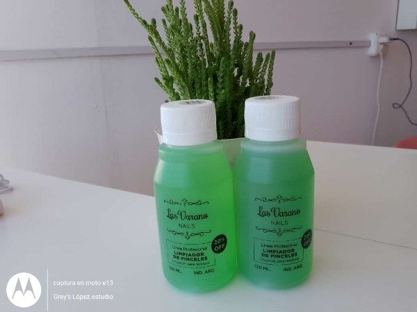 Producto - Limpiador de pinceles