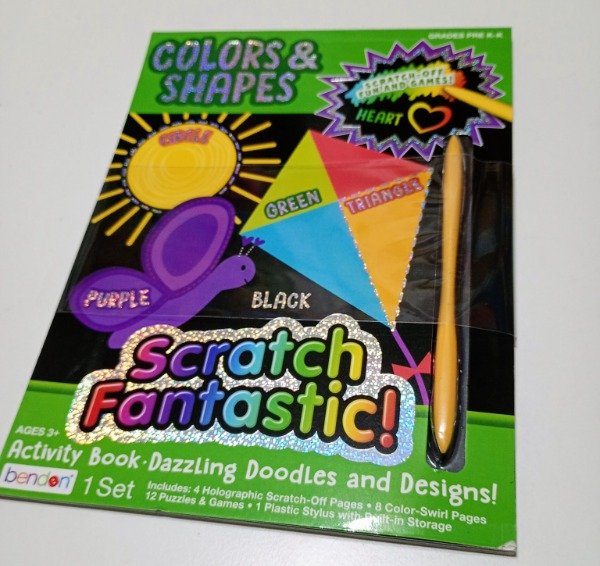 Producto - Libro de actividades con hojas para raspar. 12 hojas con actividades. FORMAS. - 0
