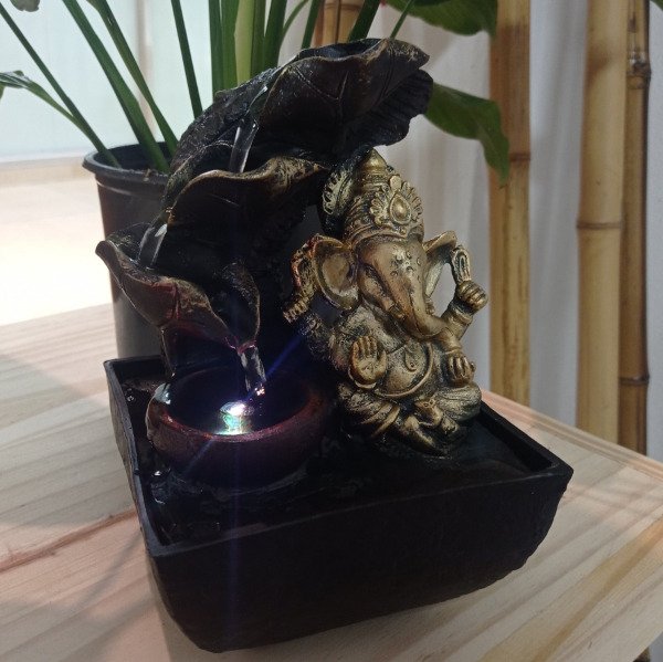 Producto - Fuente de Agua Ganesh con luz
