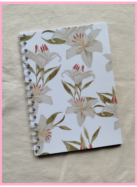 Producto - Cuaderno de tapa blanda anillado A5 - Modelo Flores delicadas